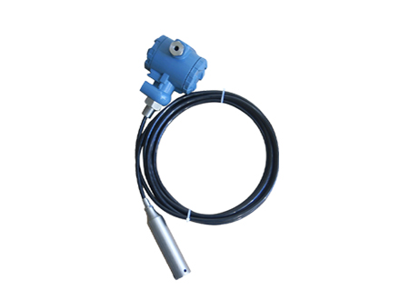 智能型投入式液位变送器